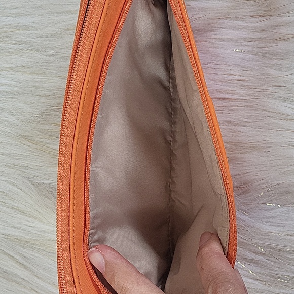 Coach Wristlet - Picture 5 of 9